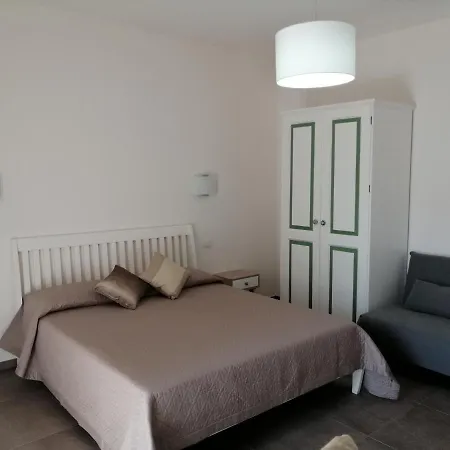 Maison Kainà Bed & Breakfast 3*