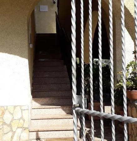 Maison Kaina 住宿加早餐酒店