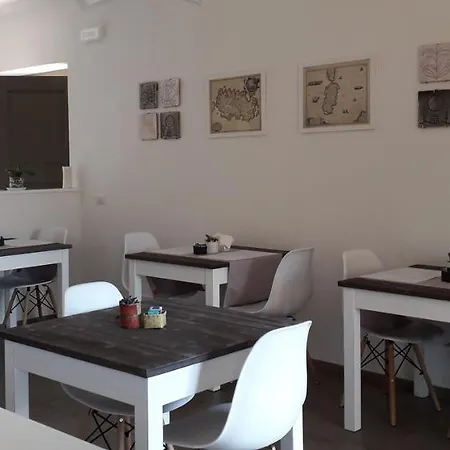 Maison Kaina Panzió Olbia