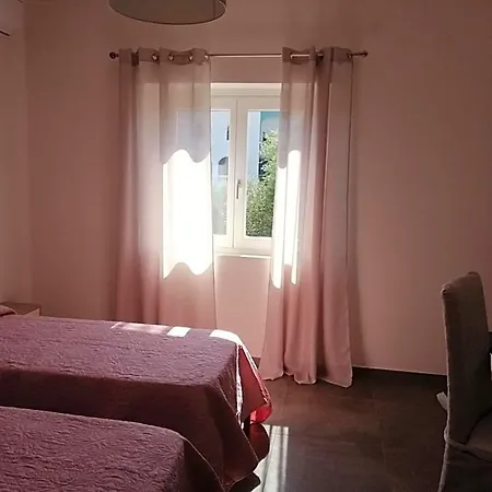 Couette-café Maison Kainà 3*