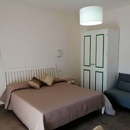 Couette-café Maison Kainà 3*